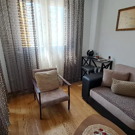 Miss T Apartment *