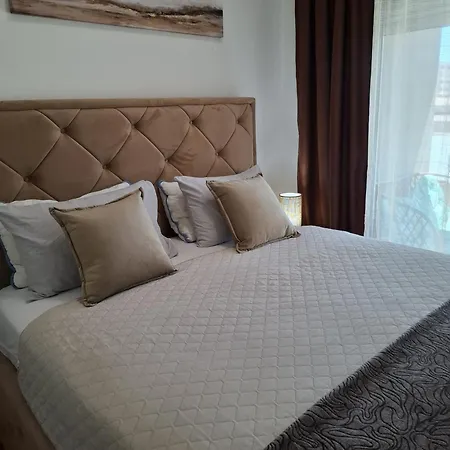 Modern New Miss T I Free Parking I Great Location Апартаменти Подгориця