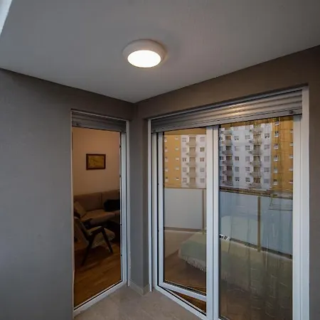 Modern New Apartment Miss T I Free Parking I Great Location