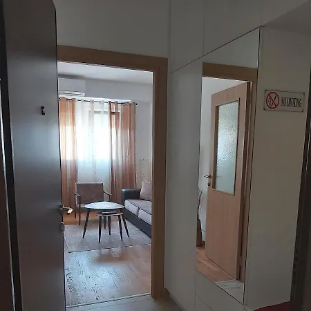 Modern New Apartment Miss T I Free Parking I Great Location *