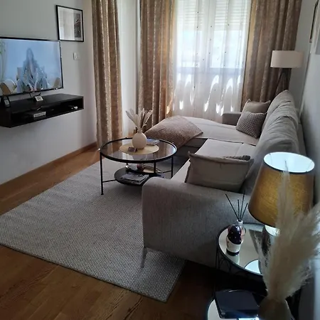 Modern New Miss T I Free Parking I Great Location * Podgorica